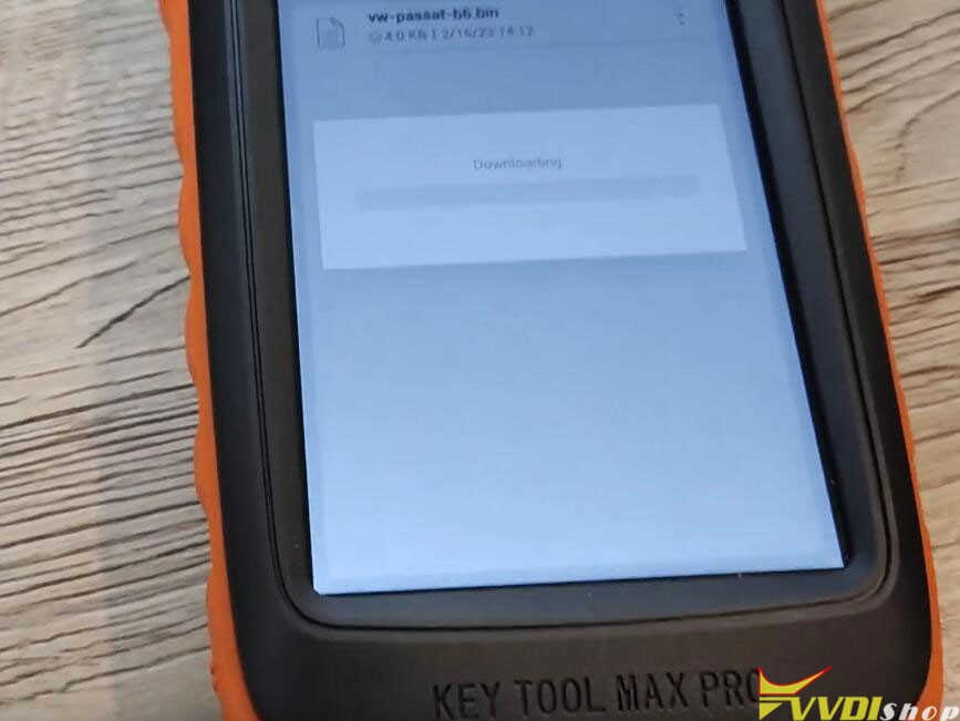 Xhorse Key Tool Max Pro Decodes VW Passat B6 PIN from Dump 7